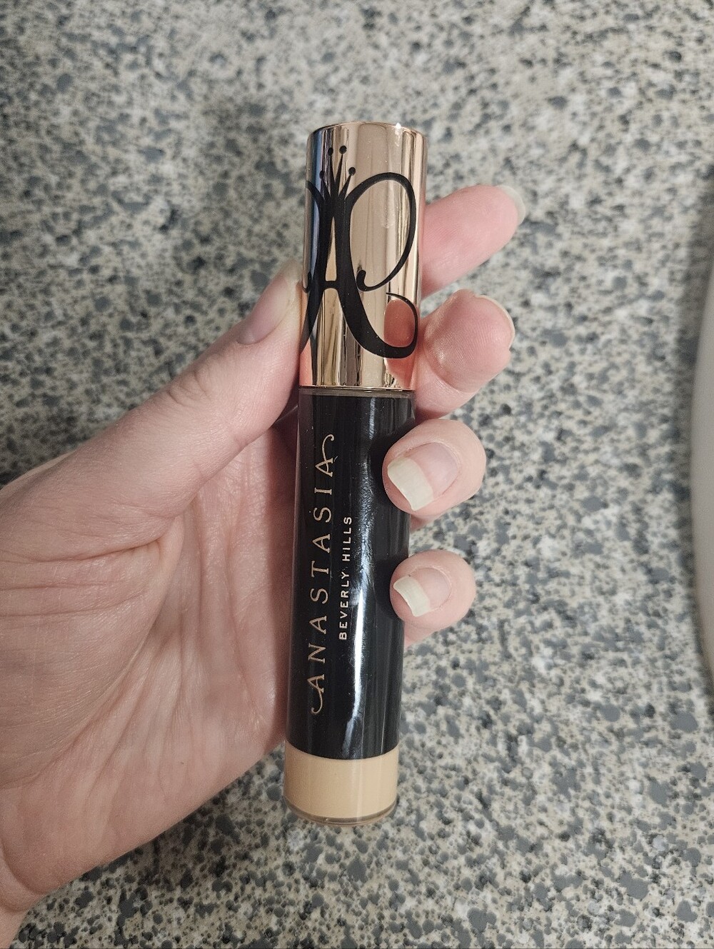 Anastasia Beverly Hills Magic Touch Concealer